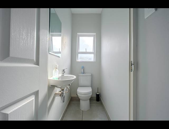 4 BEDROOM DUPLEX FOR SALE IN RED HILL